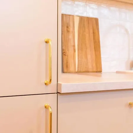 Le Sassenay Apartament *