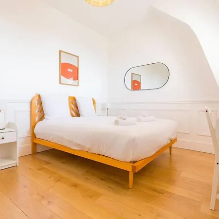 Apartament Le Sassenay *